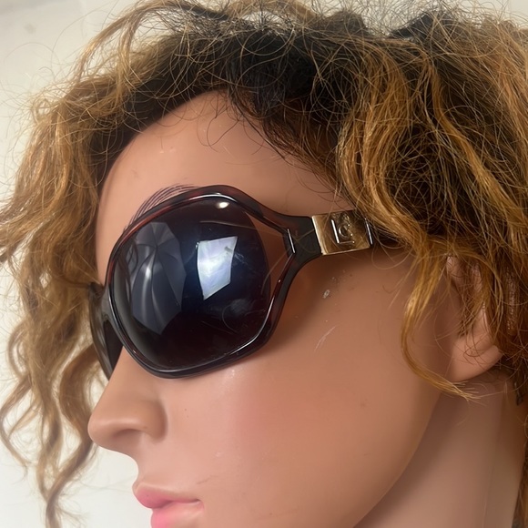 Liz Clairborne Sunglasses withOpen Side Cut outs